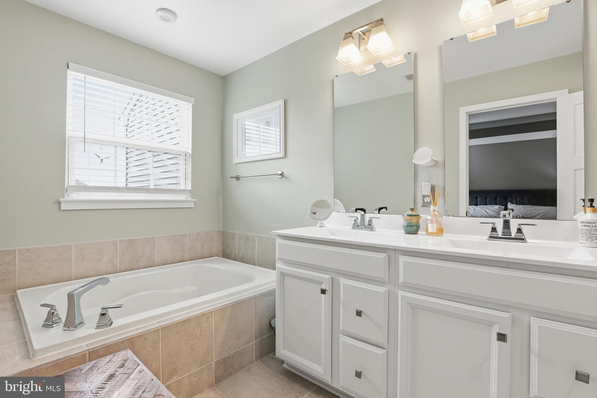 BRIGHTON -HAMLET 4 - Residential