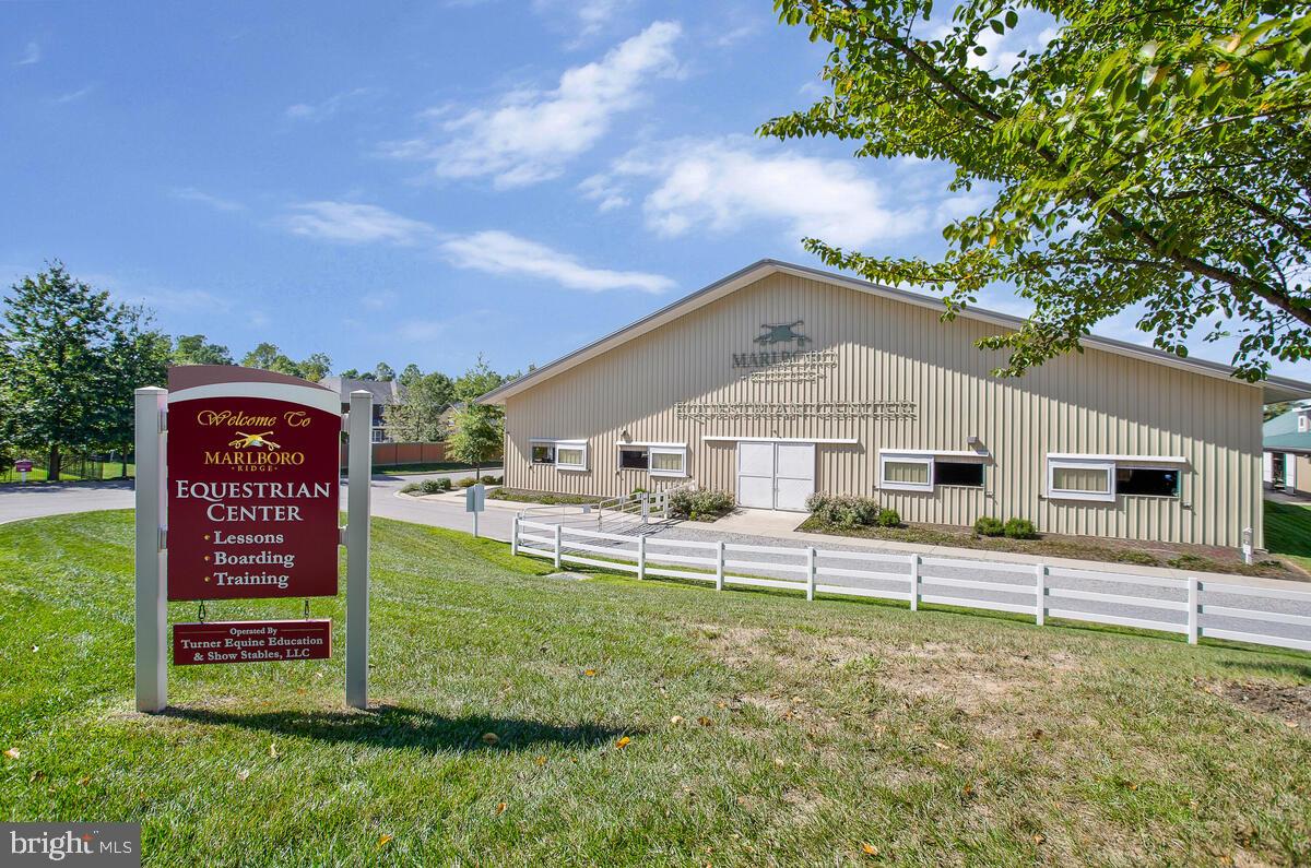 MARLBORO RIDGE - Residential