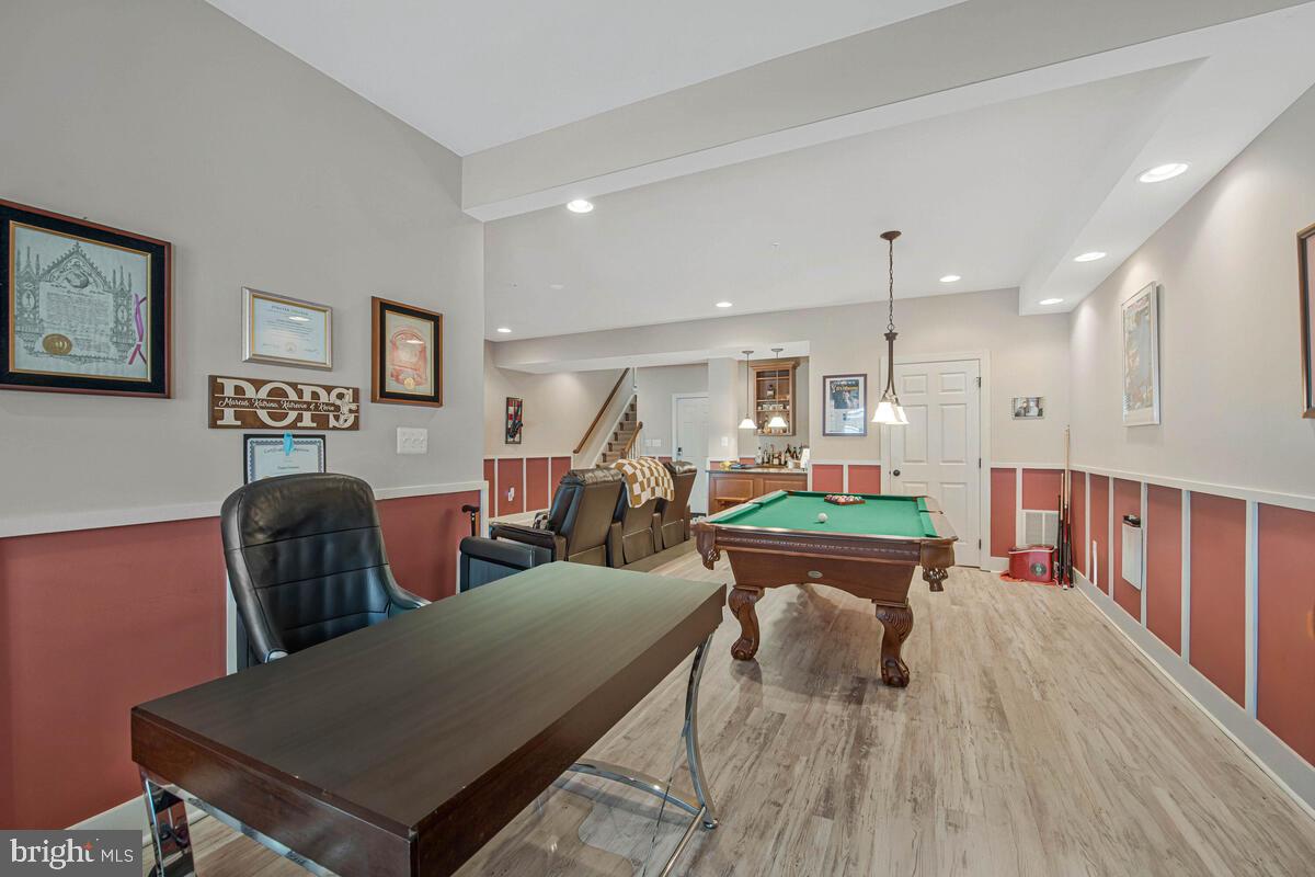 MARLBORO RIDGE - Residential