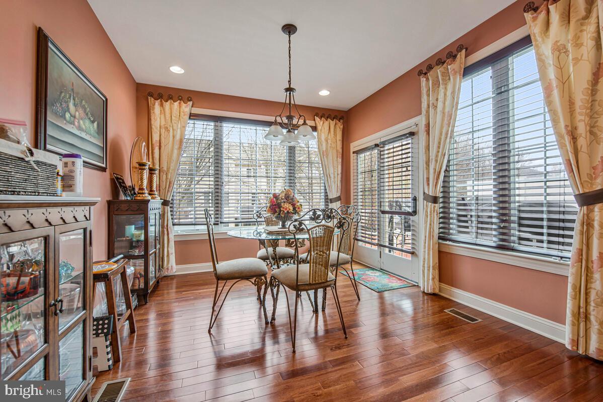 MARLBORO RIDGE - Residential