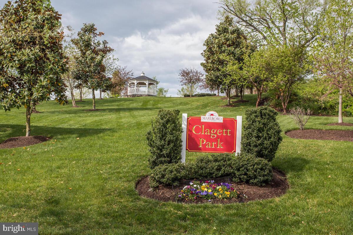 MARLBORO RIDGE - Residential