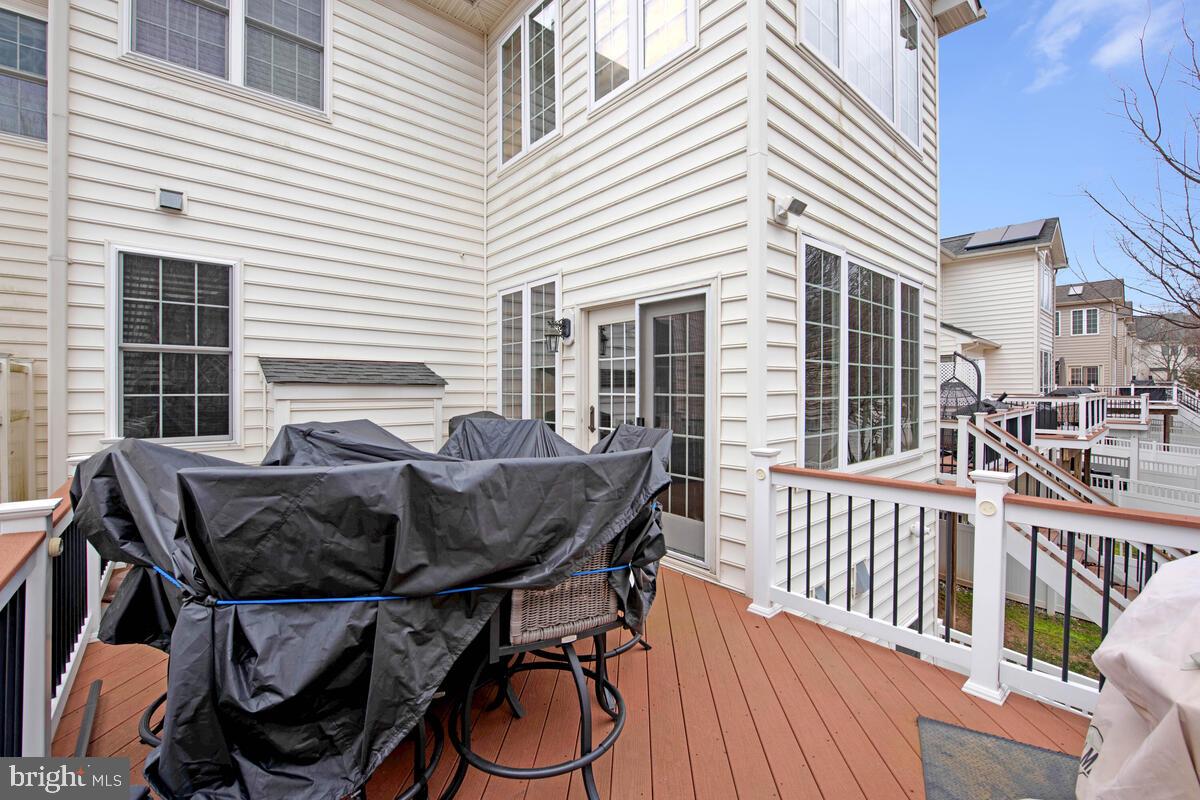 MARLBORO RIDGE - Residential