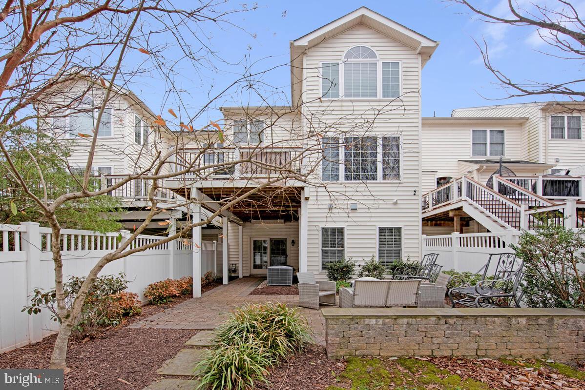 MARLBORO RIDGE - Residential