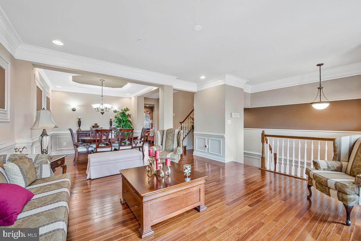 MARLBORO RIDGE - Residential