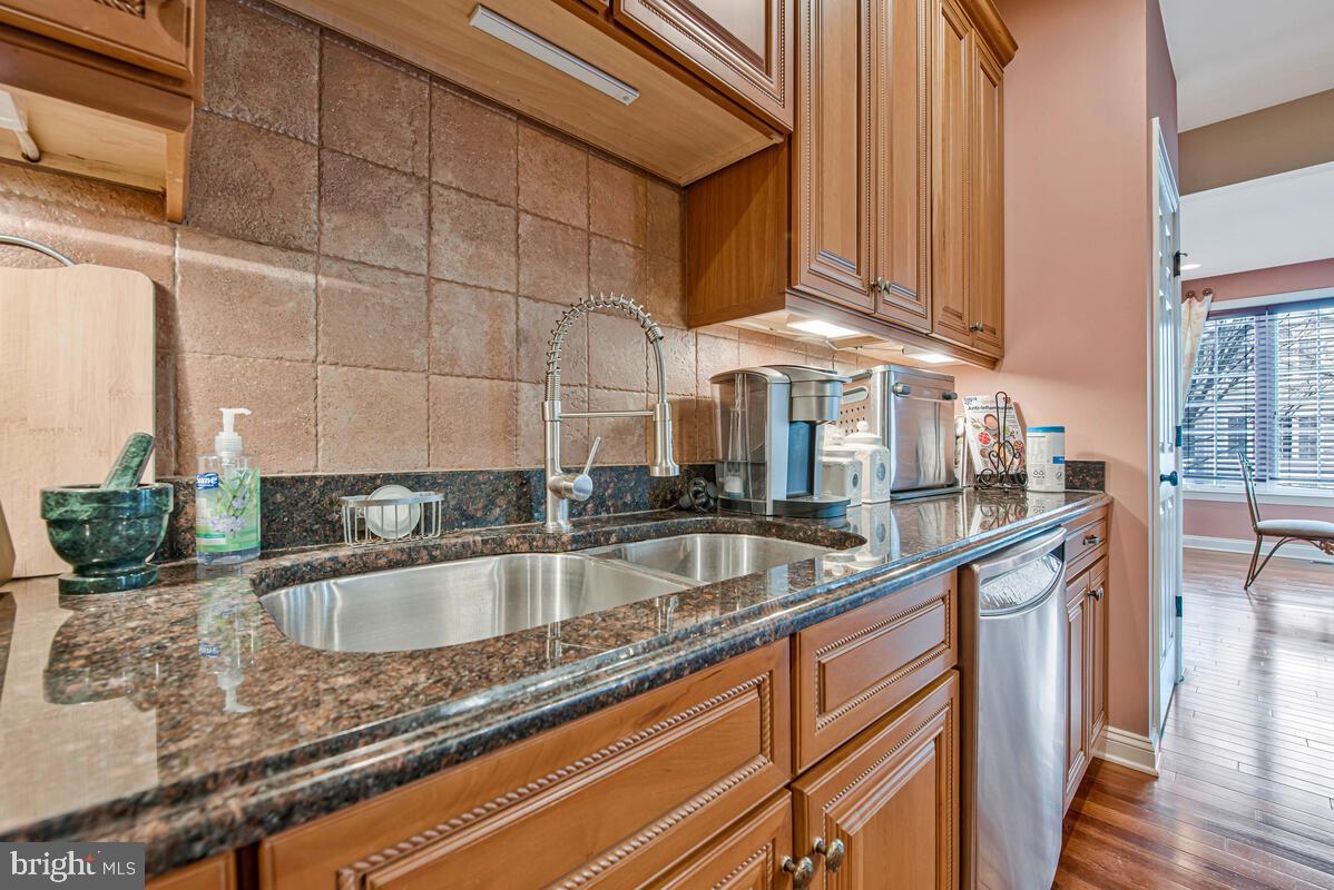 MARLBORO RIDGE - Residential