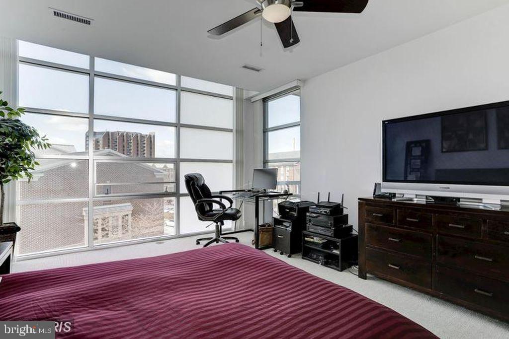 LIGHTHOUSE POINT EAST - Residential Lease