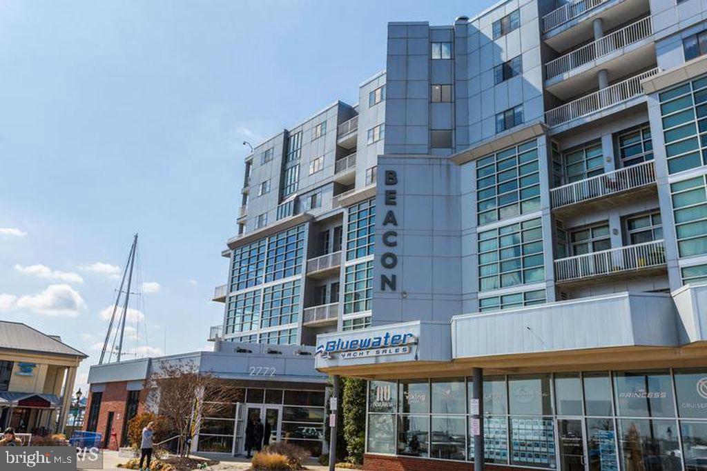 LIGHTHOUSE POINT EAST - Residential Lease