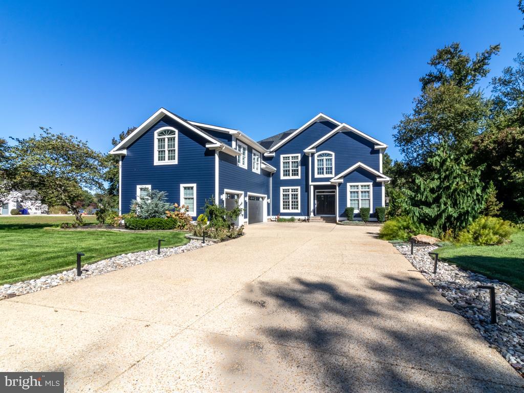 EDGEWATER ESTATES - Residential