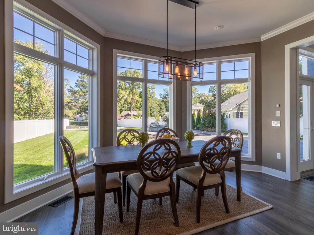 EDGEWATER ESTATES - Residential