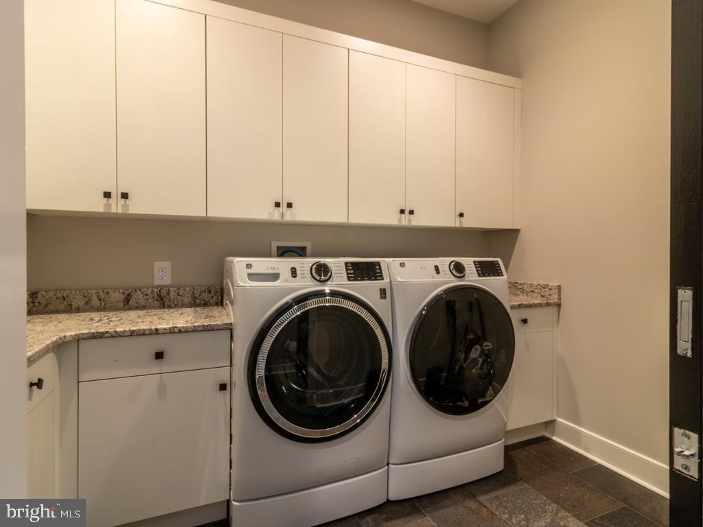 EDGEWATER ESTATES - Residential