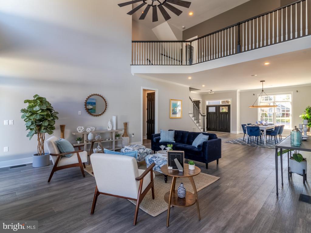 EDGEWATER ESTATES - Residential