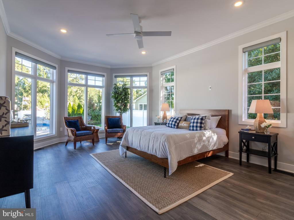 EDGEWATER ESTATES - Residential