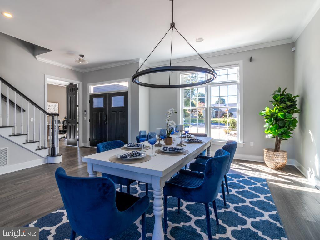 EDGEWATER ESTATES - Residential