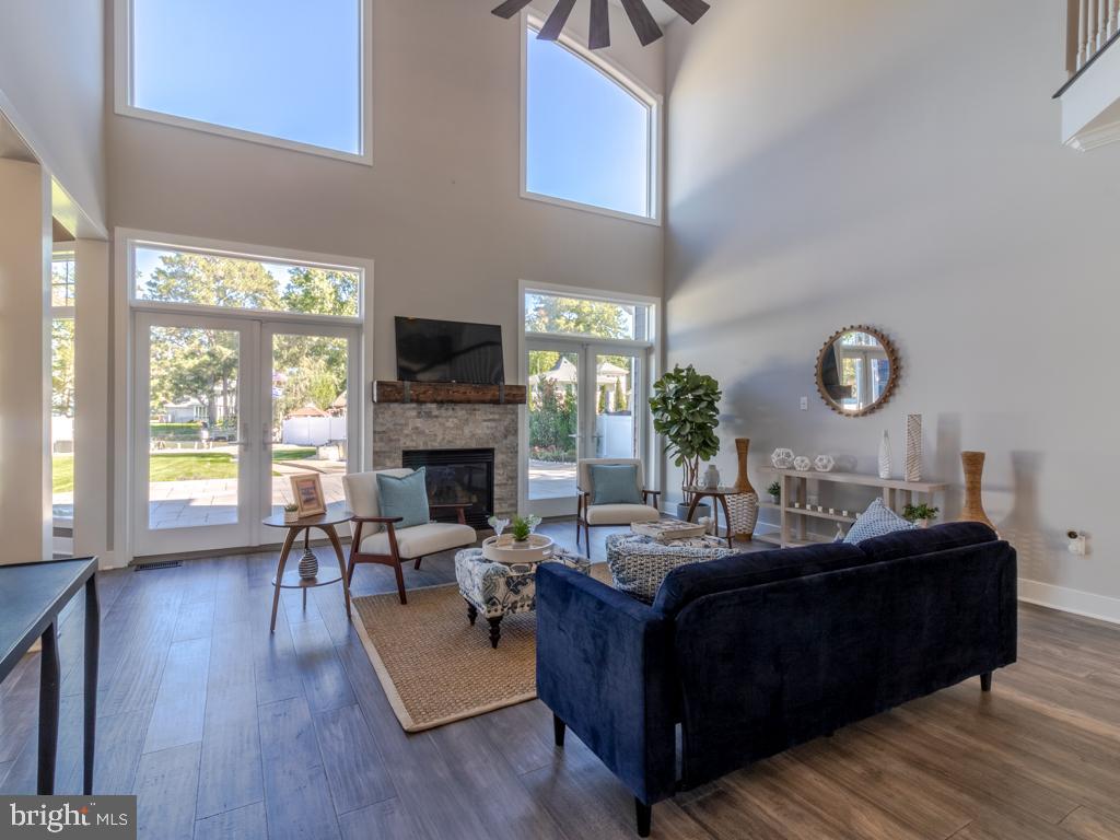 EDGEWATER ESTATES - Residential