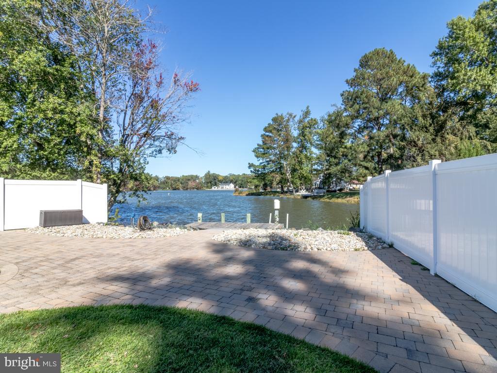 EDGEWATER ESTATES - Residential