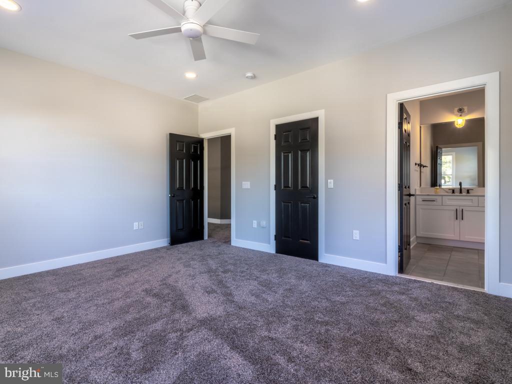 EDGEWATER ESTATES - Residential