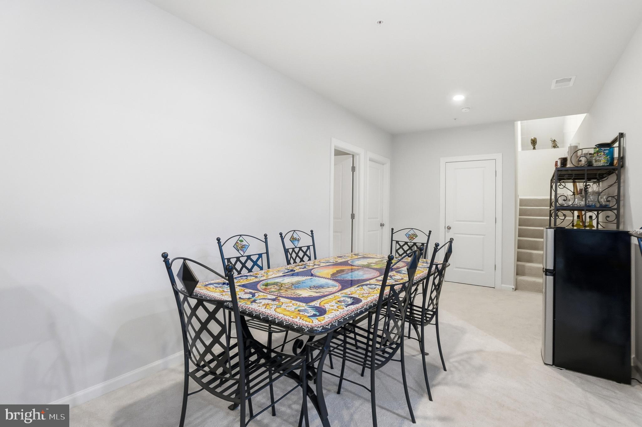 VILLAGES OF SAVANNAH - Residential