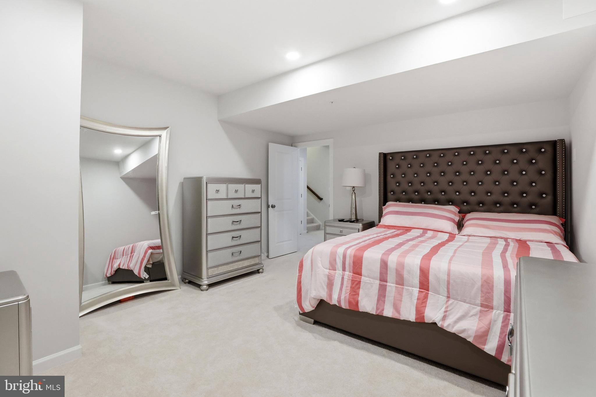 VILLAGES OF SAVANNAH - Residential