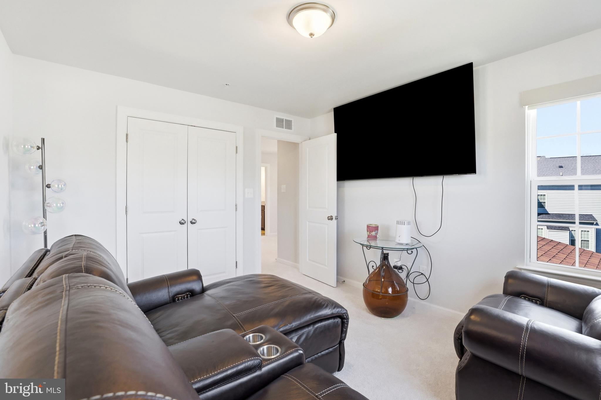 VILLAGES OF SAVANNAH - Residential