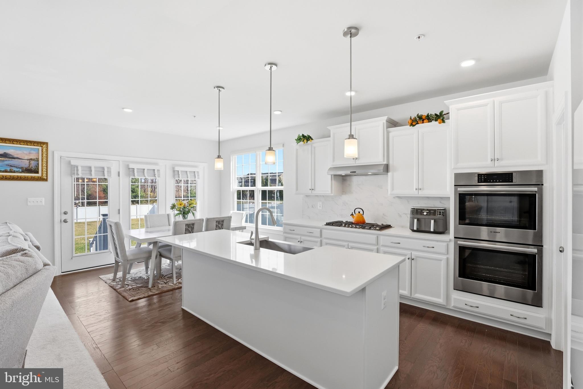 VILLAGES OF SAVANNAH - Residential