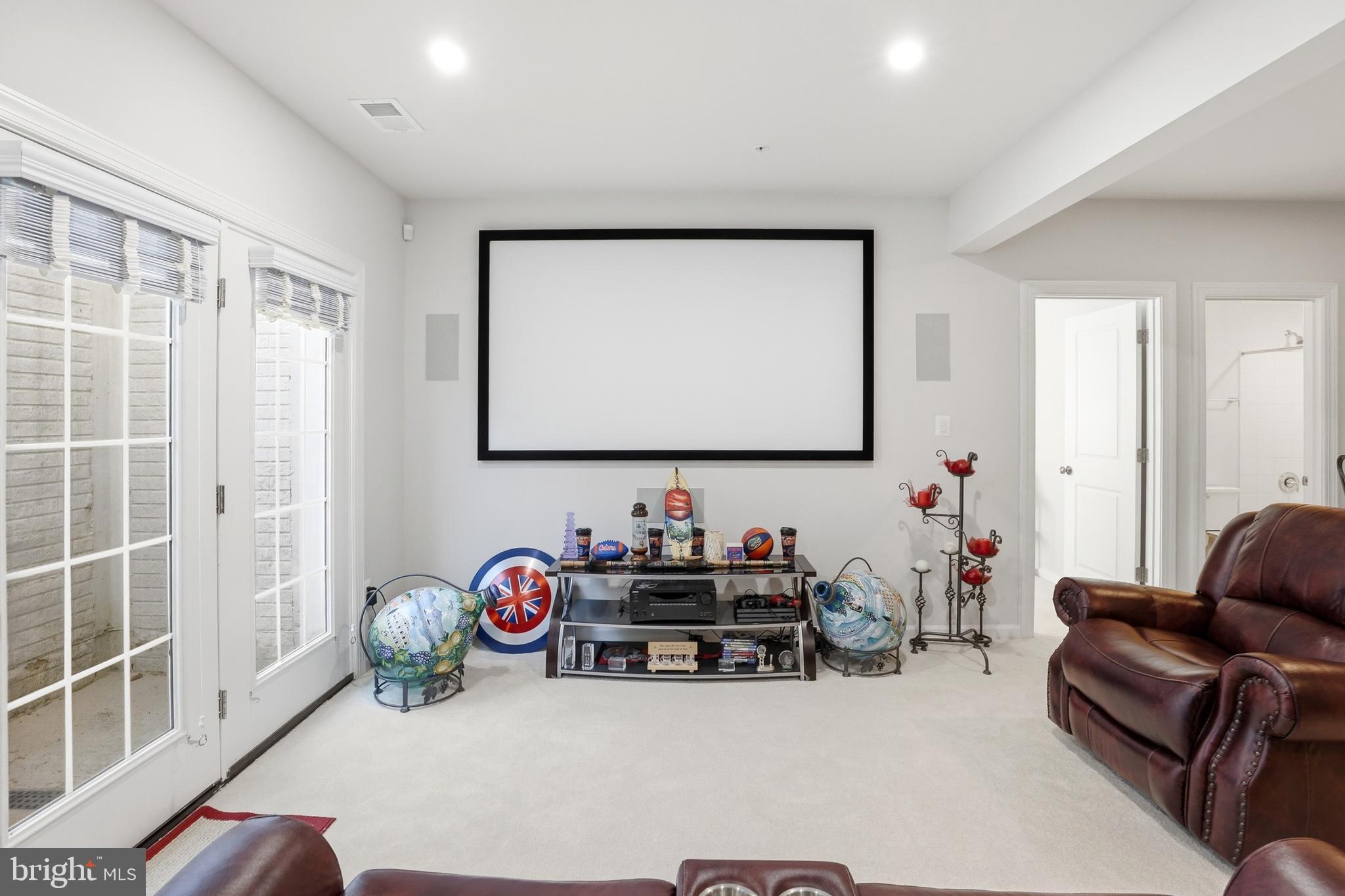 VILLAGES OF SAVANNAH - Residential