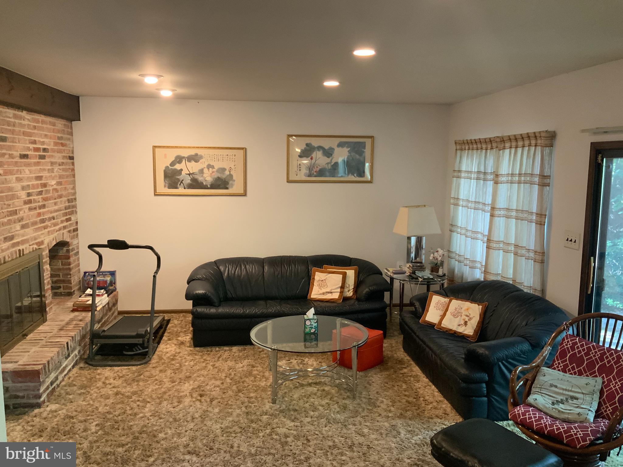 38 WOODSTONE DRIVE