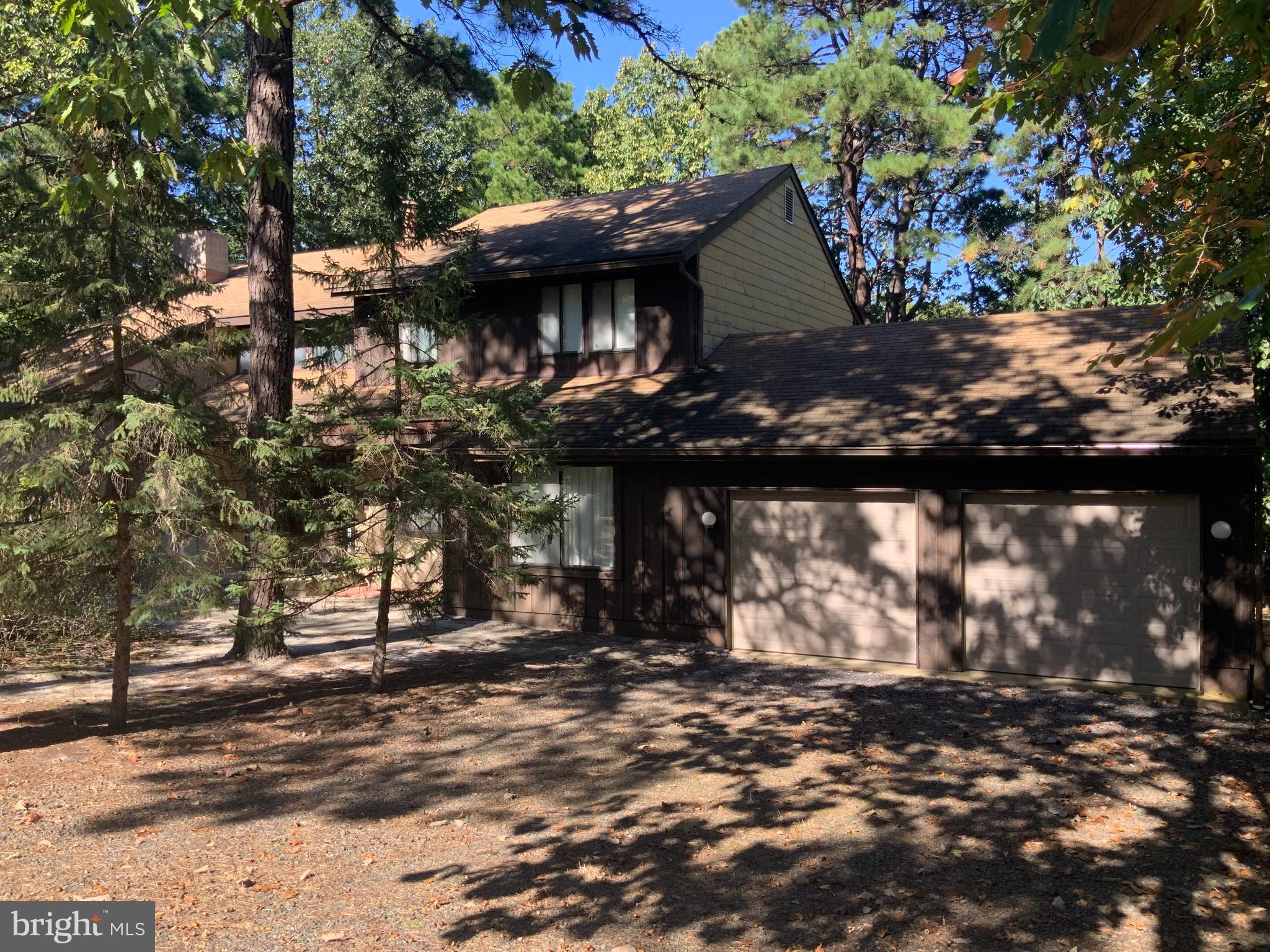 38 WOODSTONE DRIVE