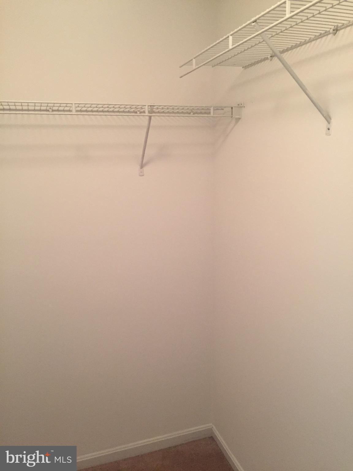 DULANEY VALLEY GARDENS - Residential Lease