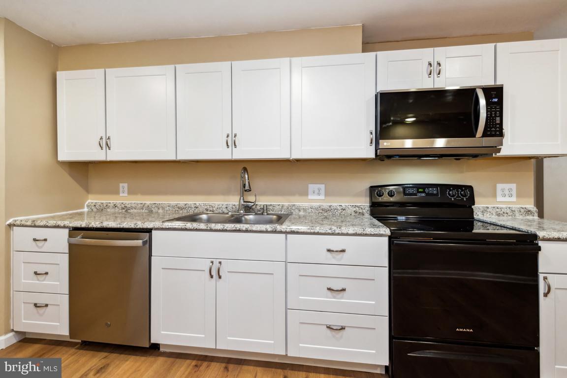 ACADEMY HEIGHTS - Residential Lease