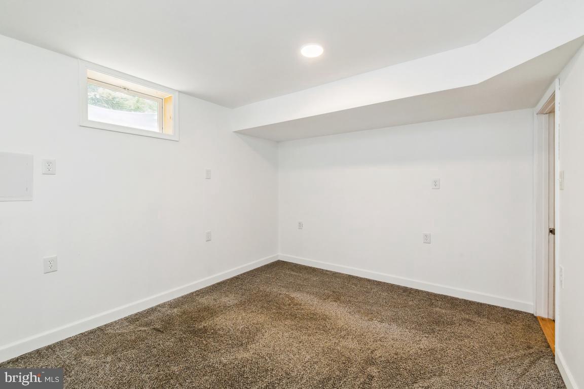 ACADEMY HEIGHTS - Residential Lease