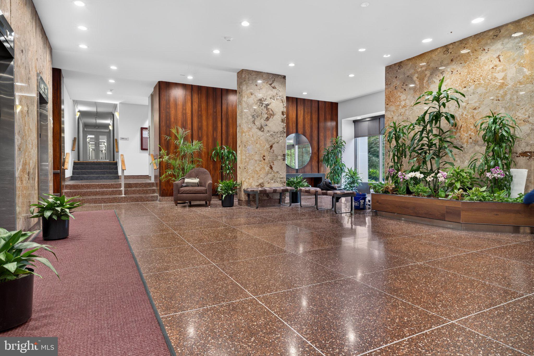 3600 CONSHOHOCKEN AVENUE 00 1816