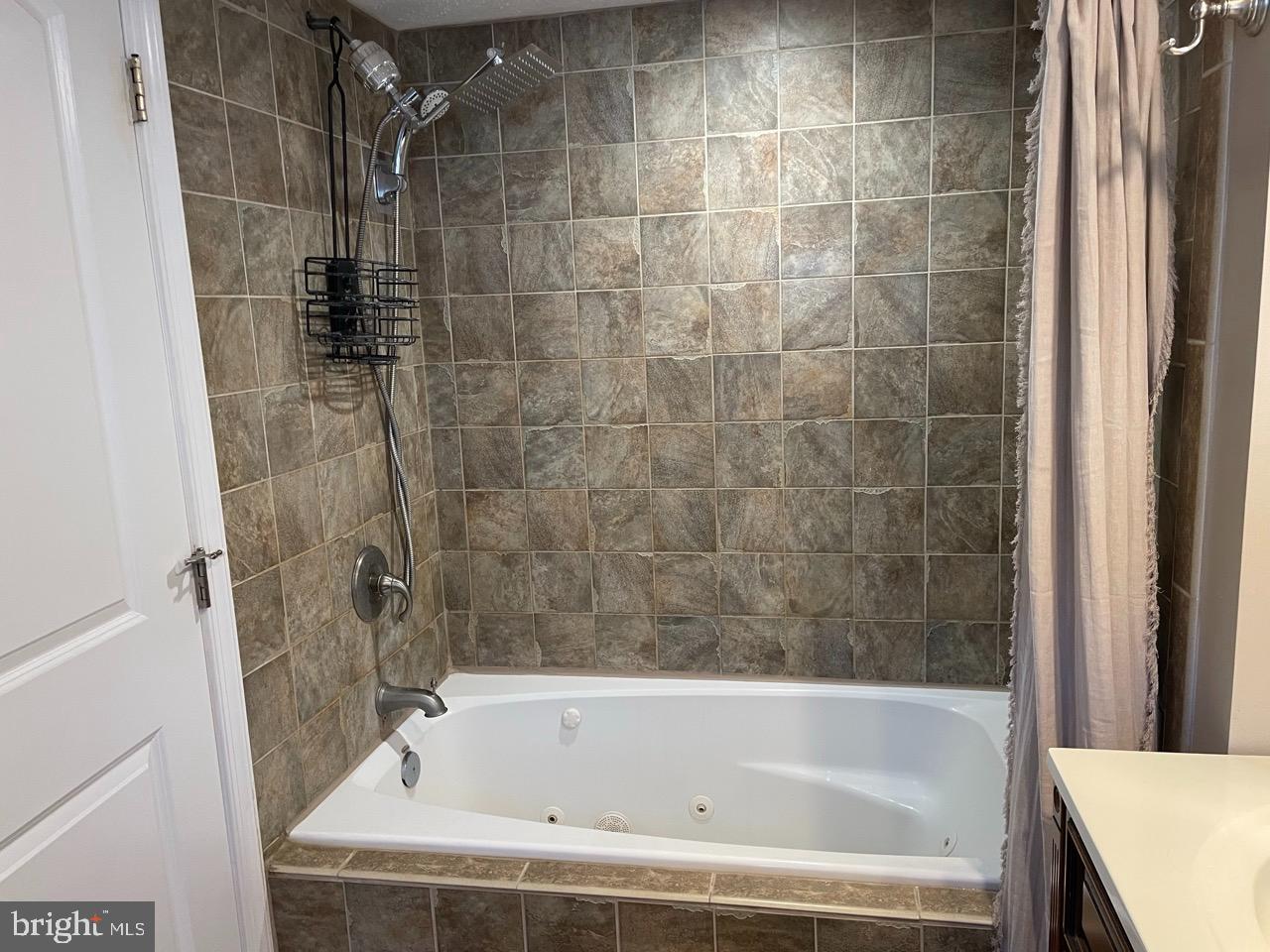 FEDERAL HILL HISTORIC DISTRICT - Residential Lease