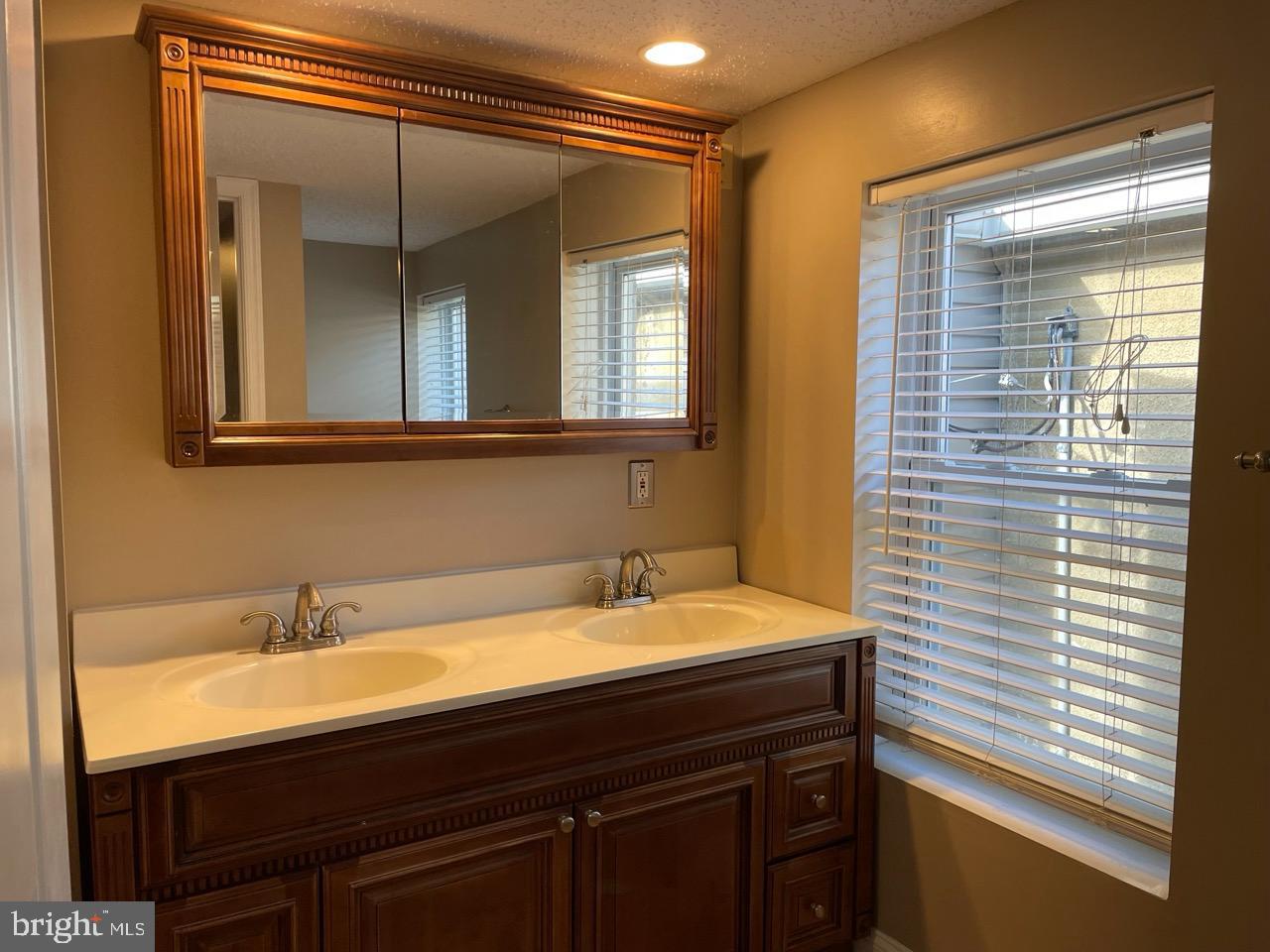 FEDERAL HILL HISTORIC DISTRICT - Residential Lease