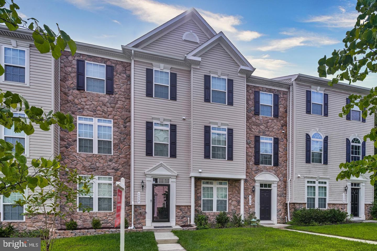 VILLAGES OF DORCHESTER - Residential Lease