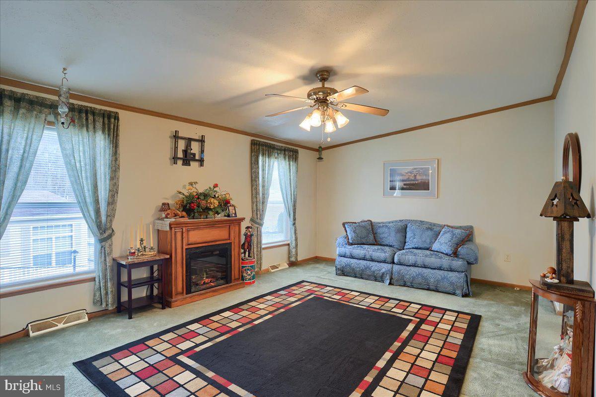 EAGLE VIEW MOBILE HOME PK - Residential