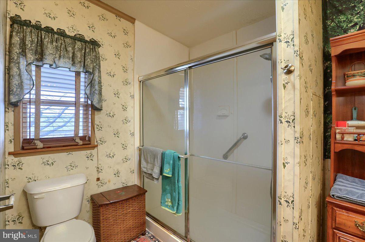 EAGLE VIEW MOBILE HOME PK - Residential