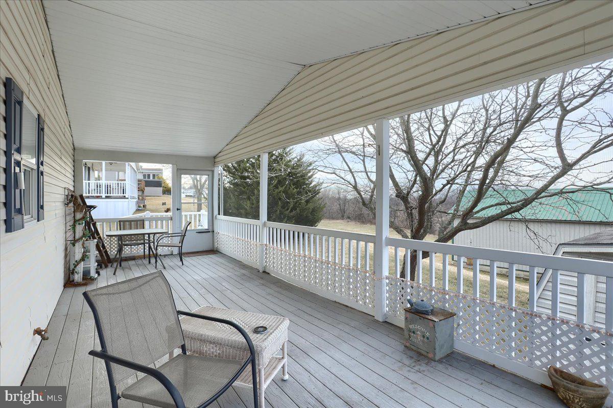 EAGLE VIEW MOBILE HOME PK - Residential