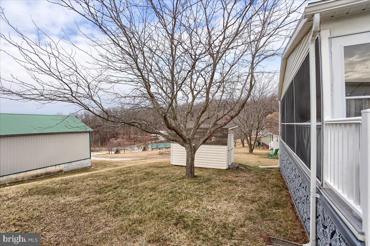 EAGLE VIEW MOBILE HOME PK - Residential