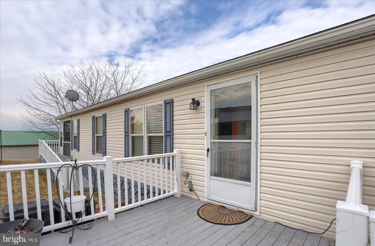 EAGLE VIEW MOBILE HOME PK - Residential