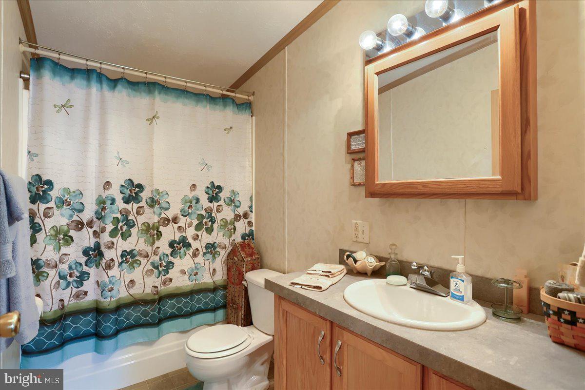 EAGLE VIEW MOBILE HOME PK - Residential