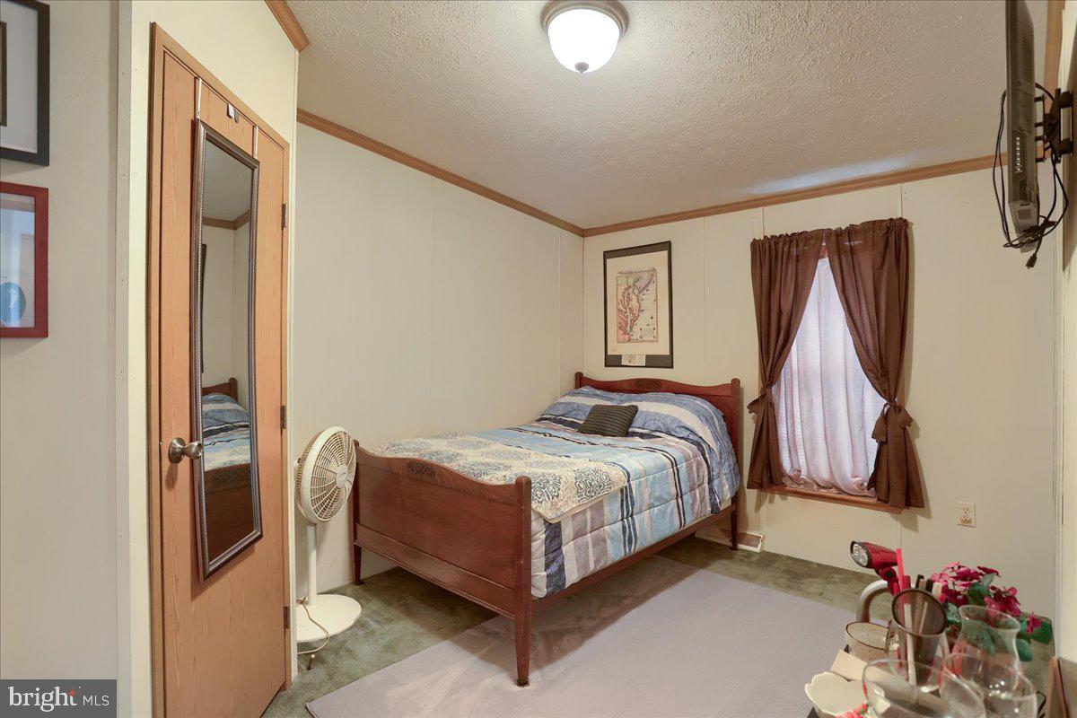 EAGLE VIEW MOBILE HOME PK - Residential