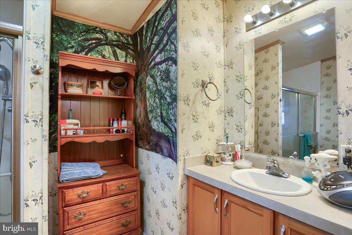 EAGLE VIEW MOBILE HOME PK - Residential