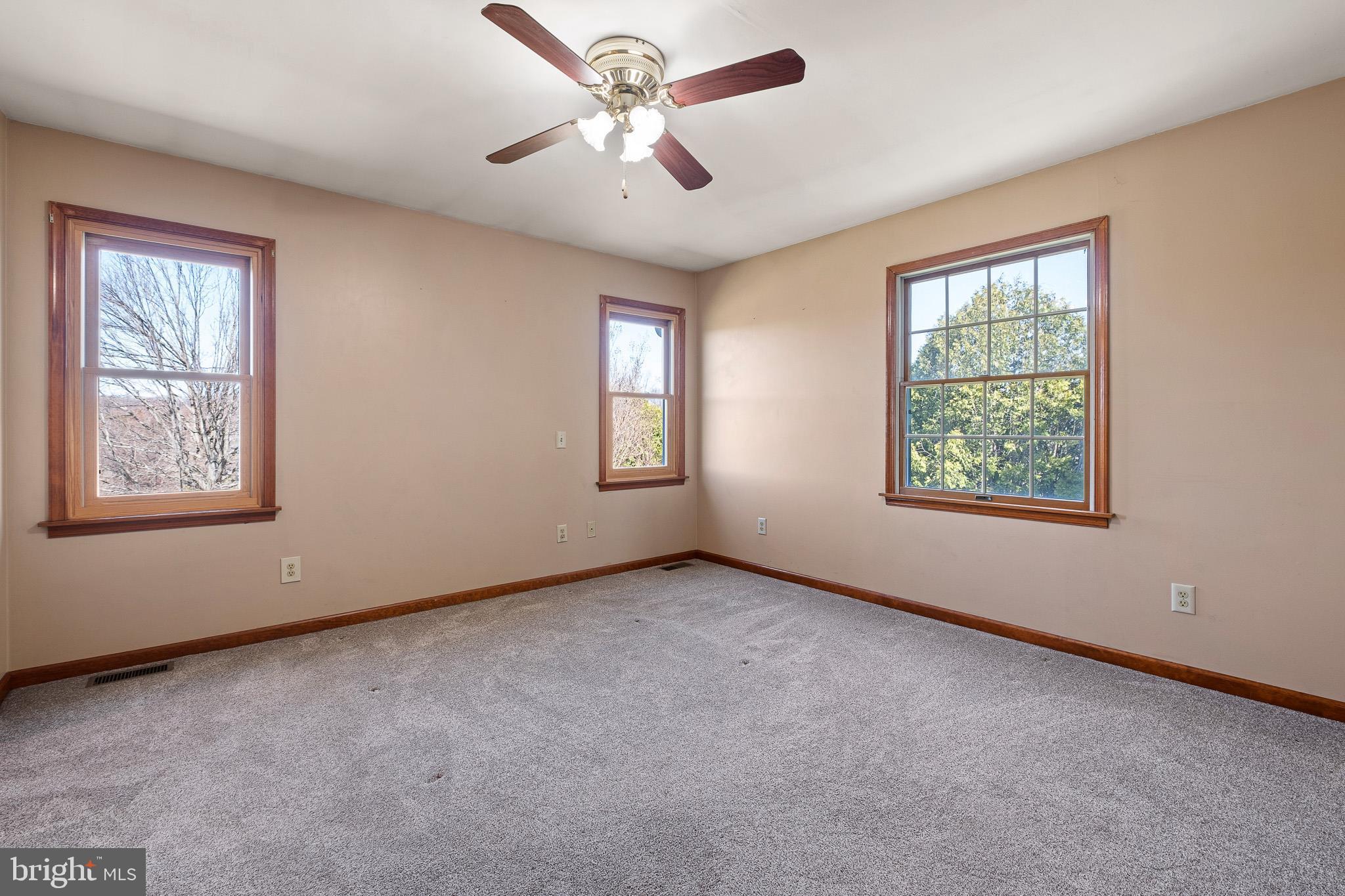 WEDGEWOOD HILLS - Residential