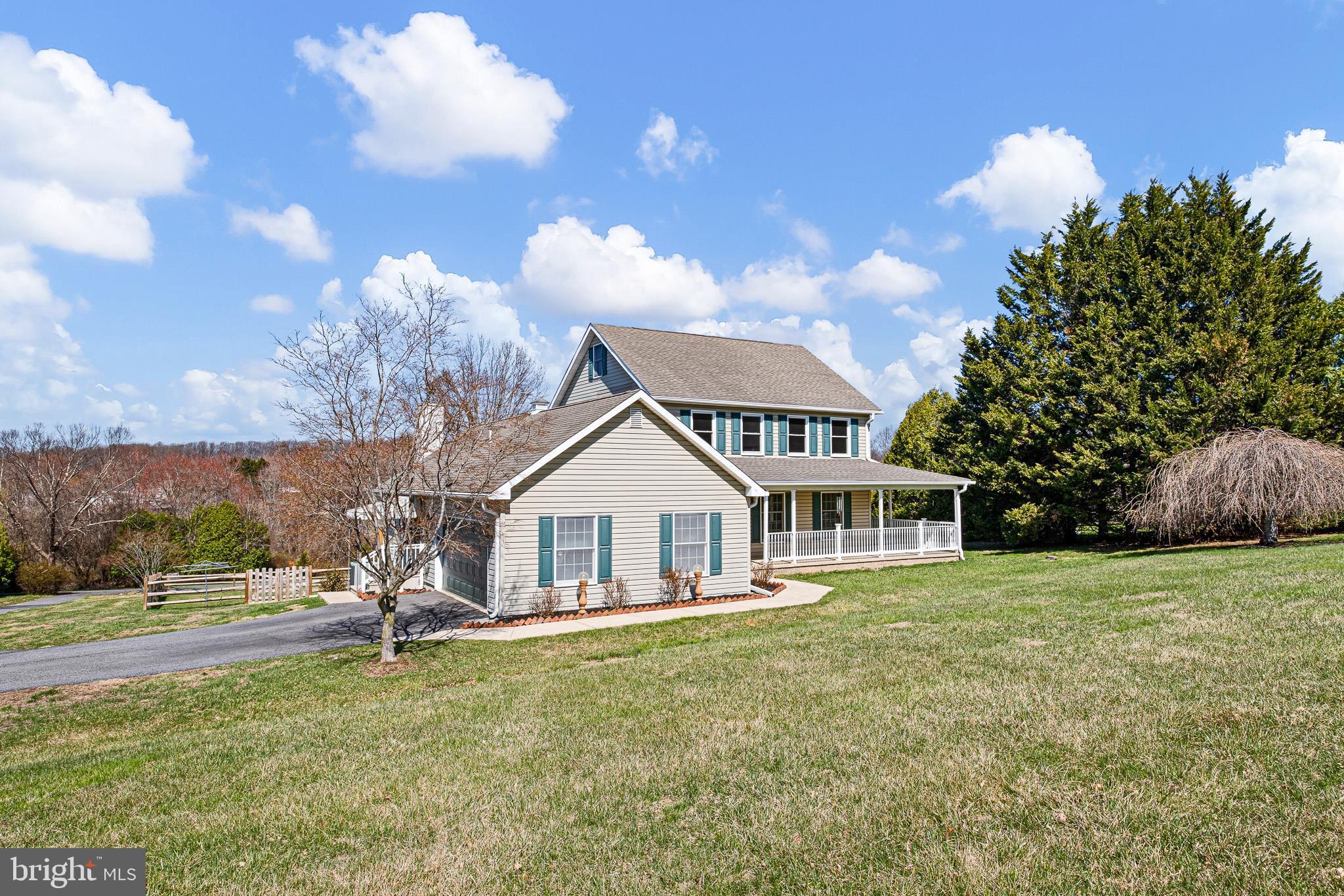 WEDGEWOOD HILLS - Residential