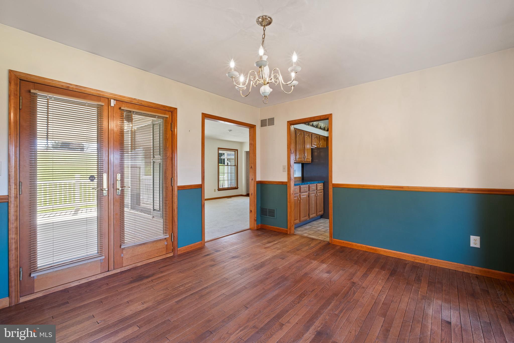 WEDGEWOOD HILLS - Residential