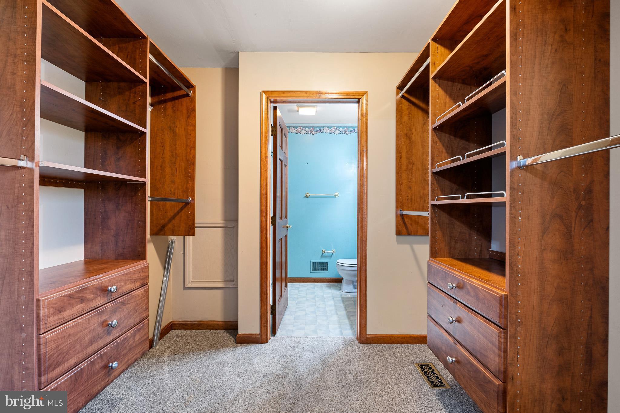 WEDGEWOOD HILLS - Residential