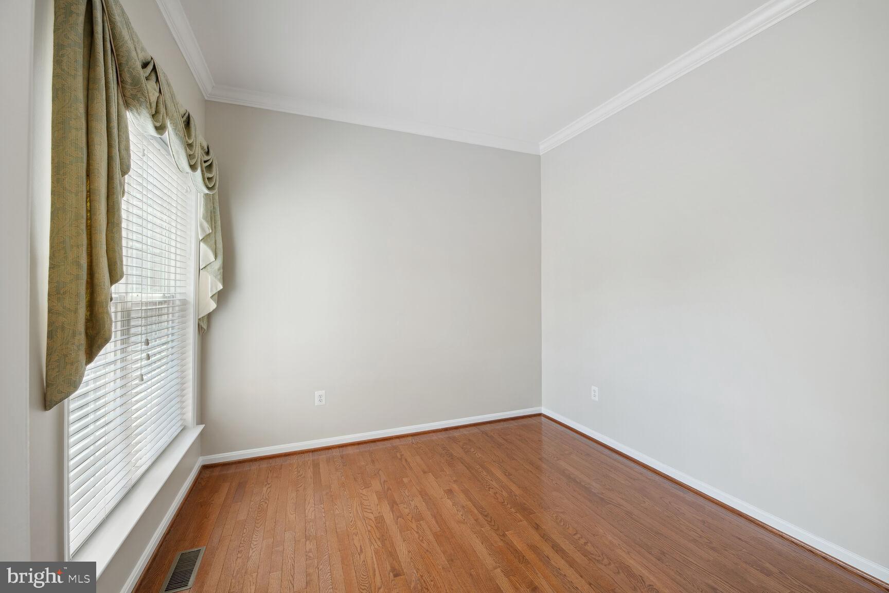 LAUREL HIGHLANDS - Residential Lease