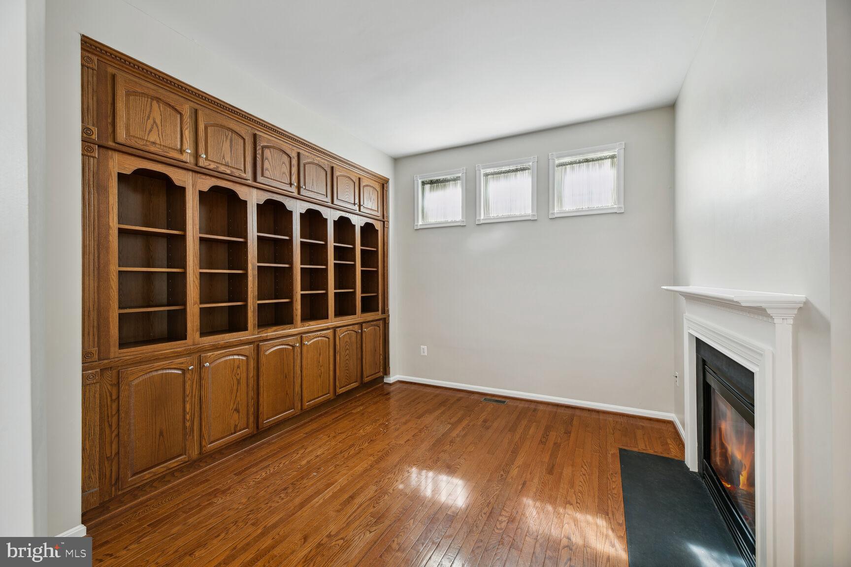 LAUREL HIGHLANDS - Residential Lease