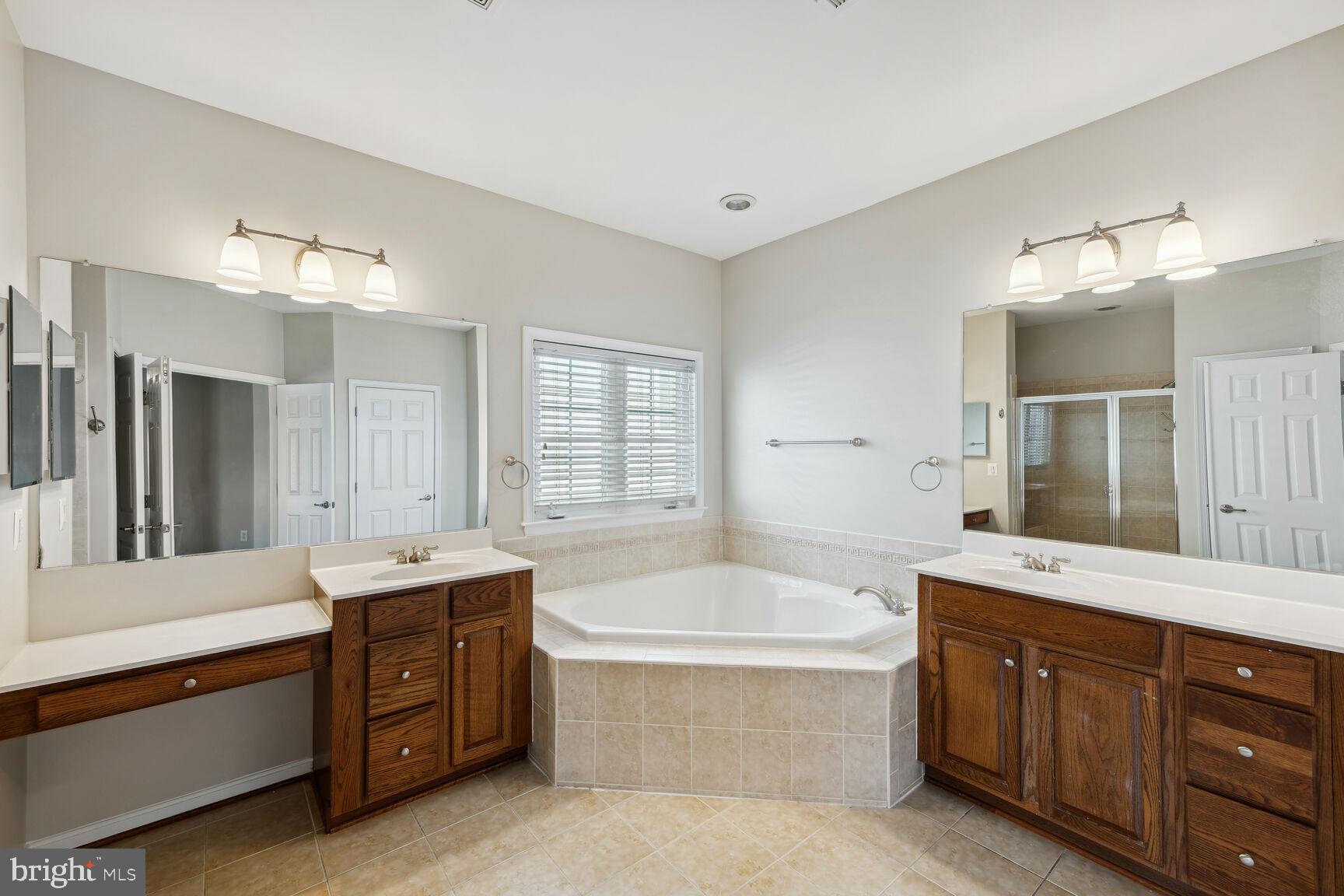 LAUREL HIGHLANDS - Residential Lease