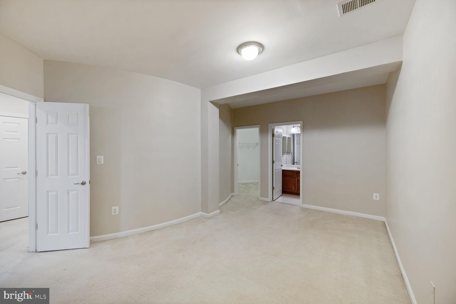 LAUREL HIGHLANDS - Residential Lease